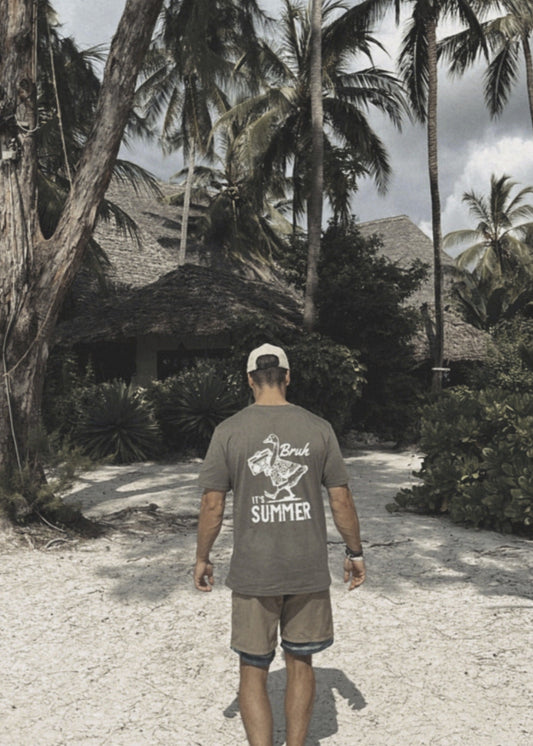 Unisex T-Shirt "Bruh it‘s Summer"