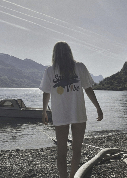 Unisex Relaxed T-Shirt “Summer Vibe”