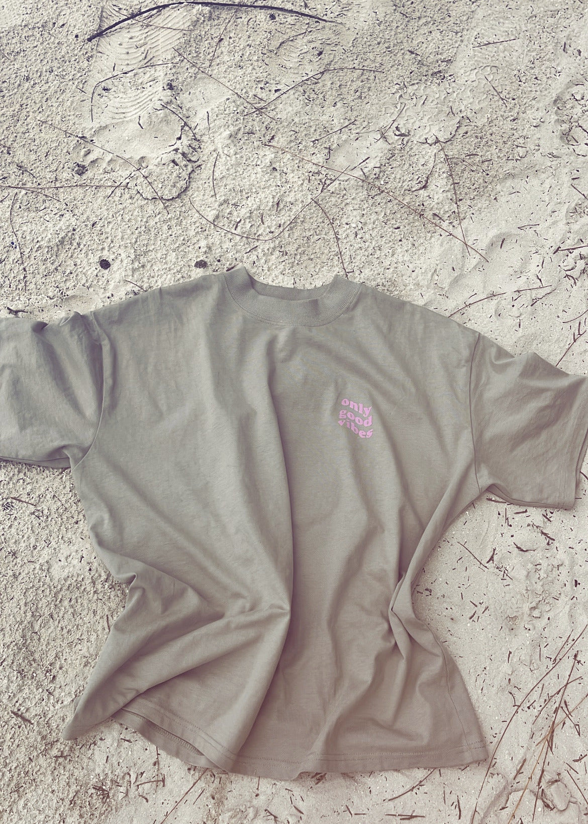 Unisex Oversized T-Shirt “don’t kill my vibe” (Print ist Rosa)
