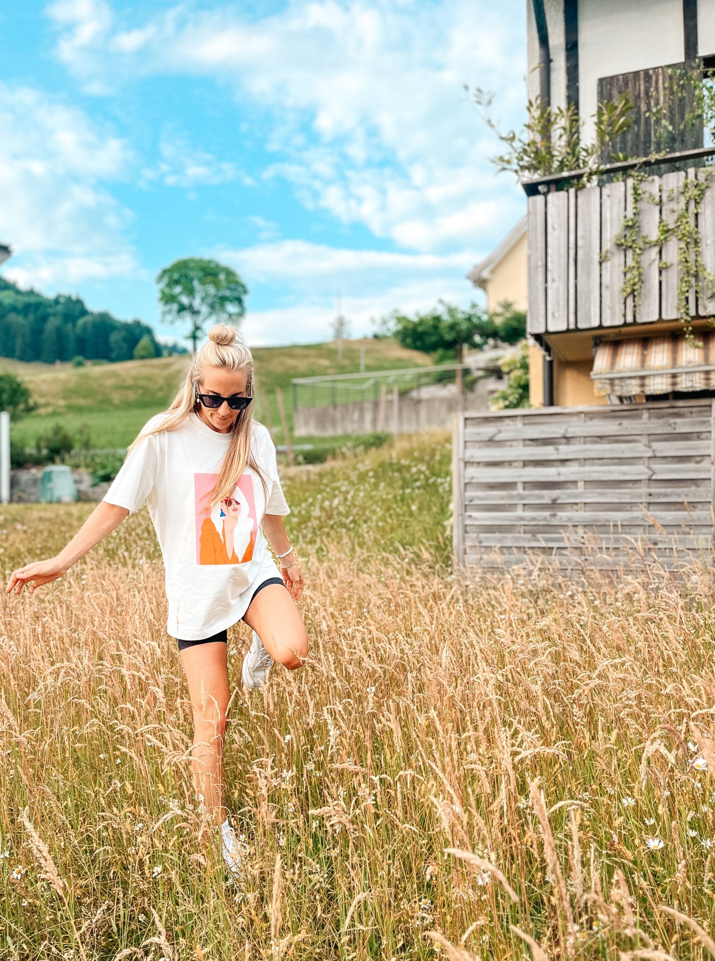 Unisex Relaxed T-Shirt “woman”