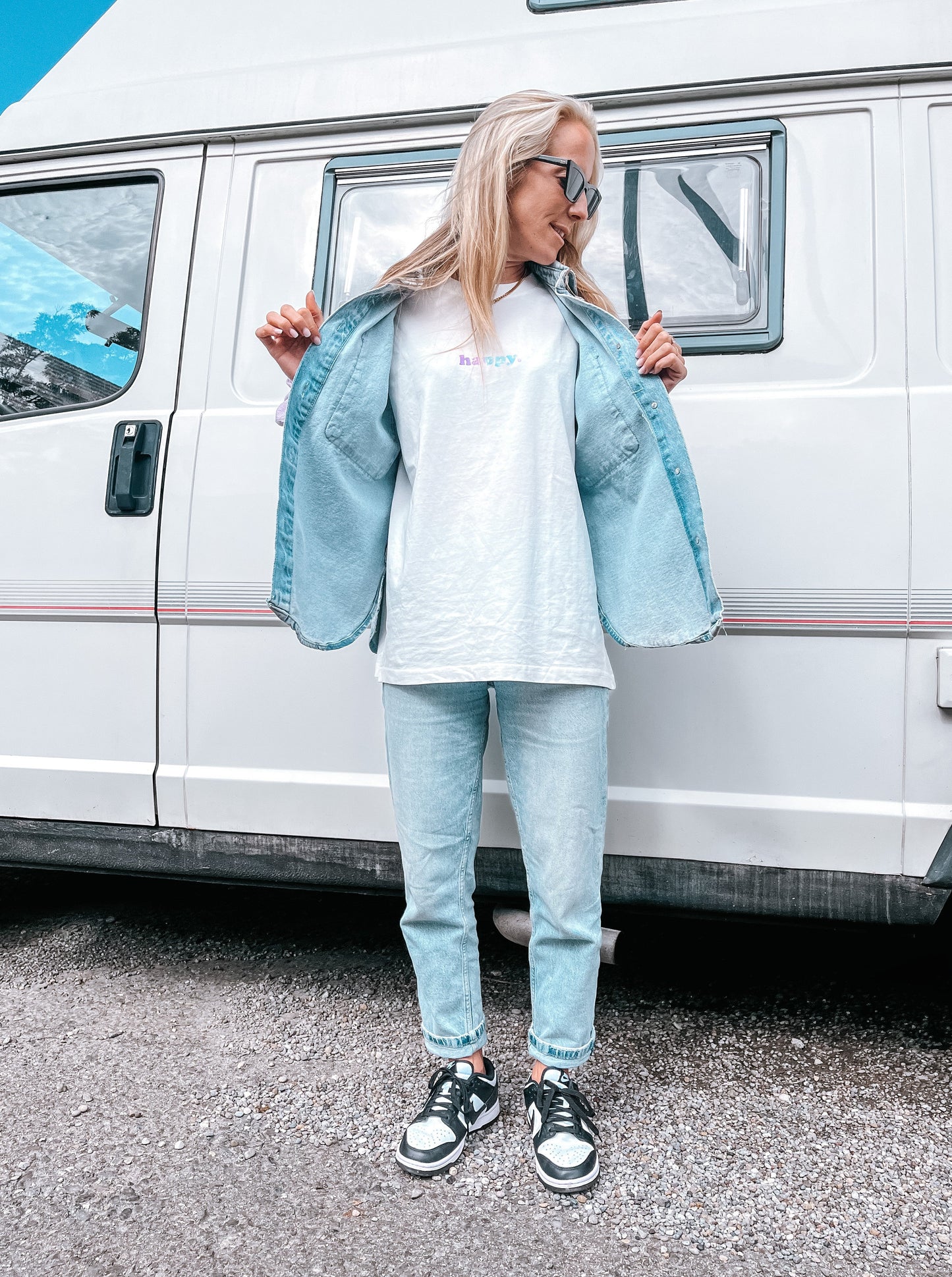 Unisex Relaxed T-Shirt “happy.”