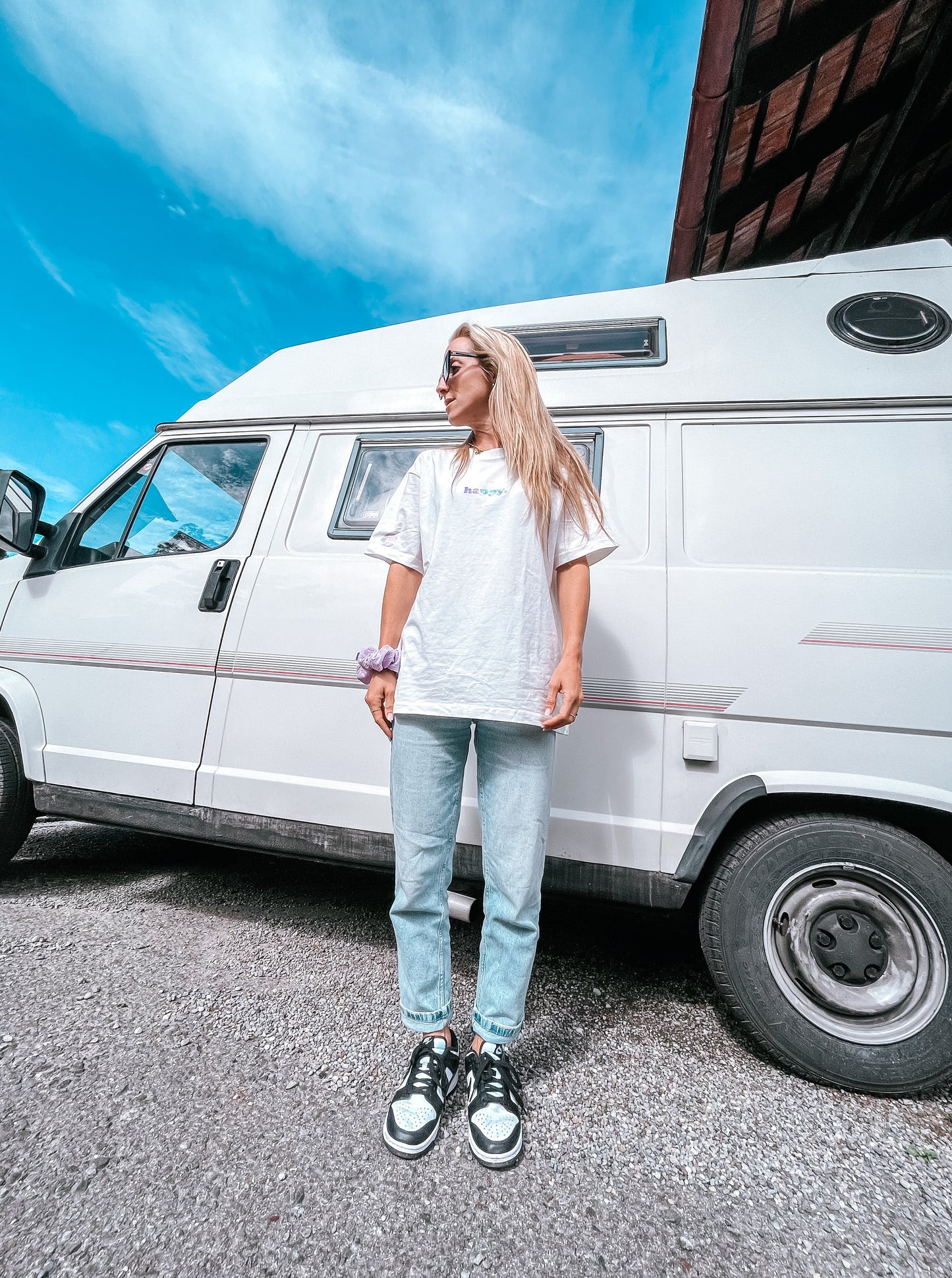 Unisex Relaxed T-Shirt “happy.”