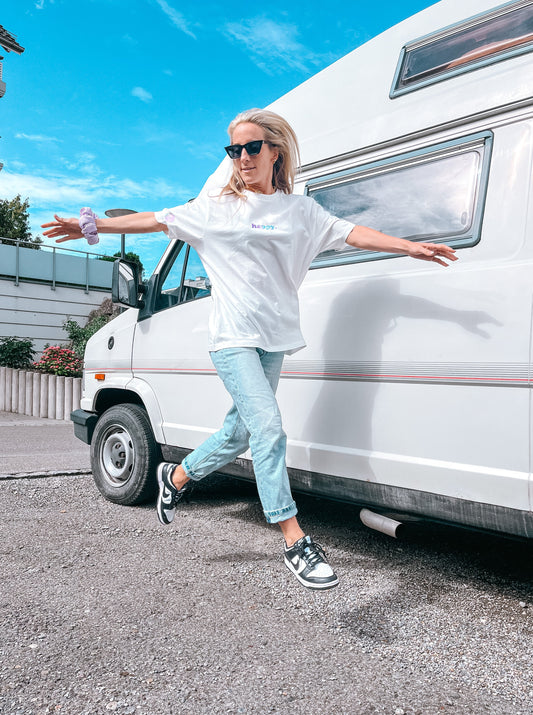 Unisex Relaxed T-Shirt “happy.”
