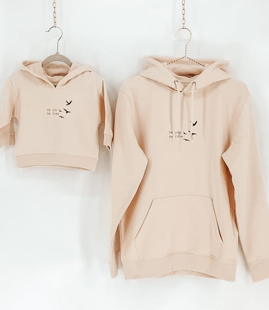 Unisex Hoodie "be you, be free"