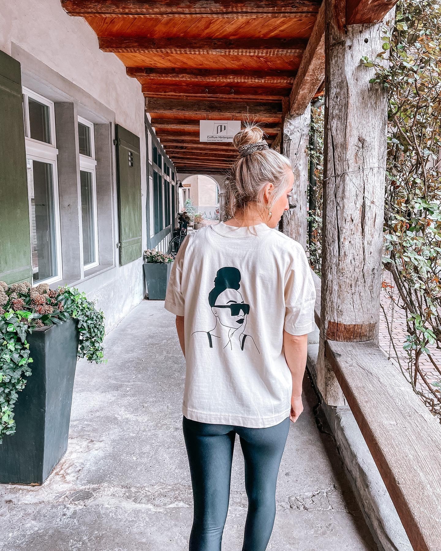 Unisex oversize T-Shirt “Woman Face”