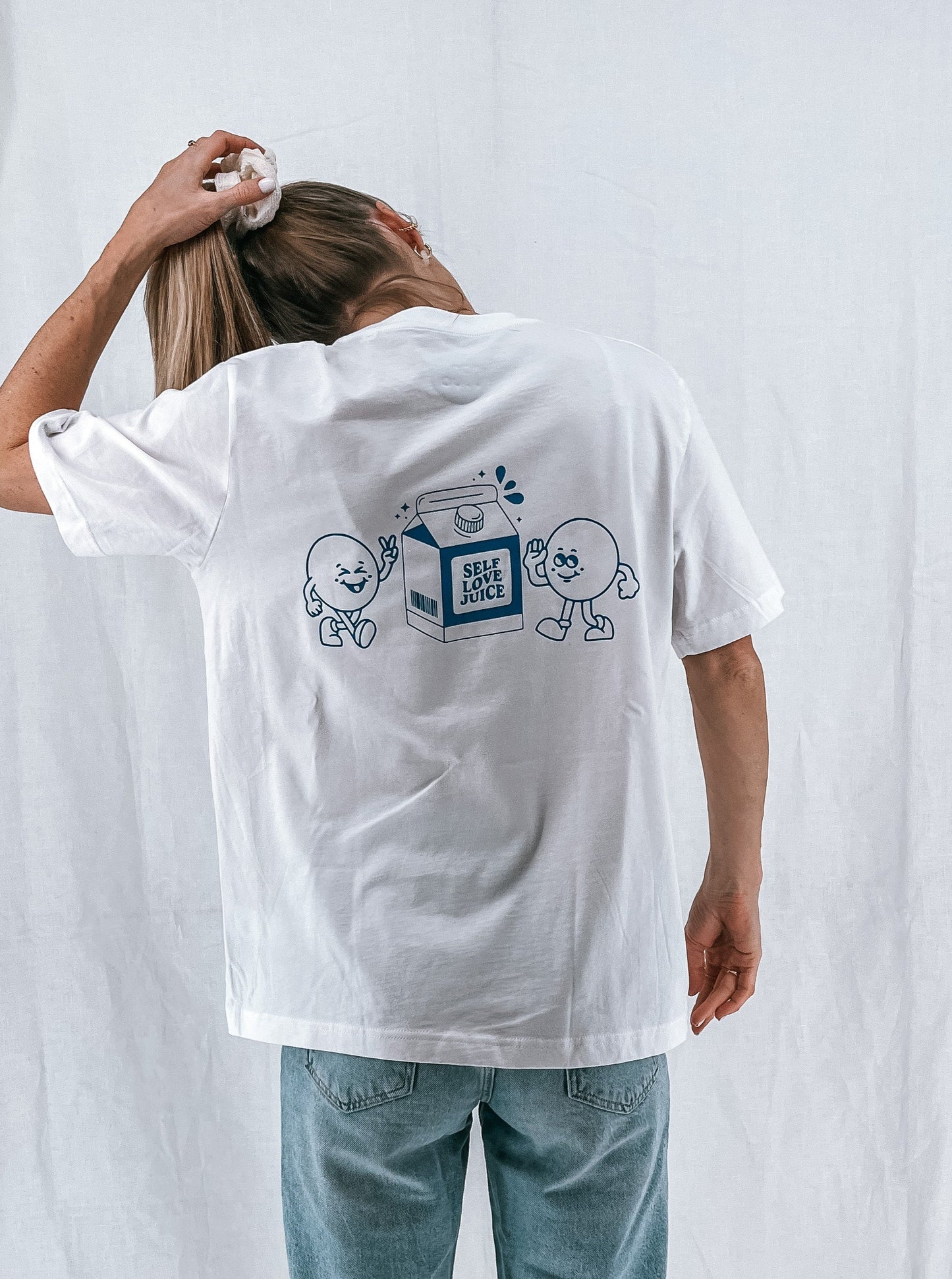 Unisex Relaxed T-Shirt “self love juice” (Print ist Blau)