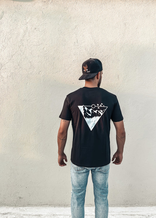 Unisex T-Shirt "Mountain Vibe"