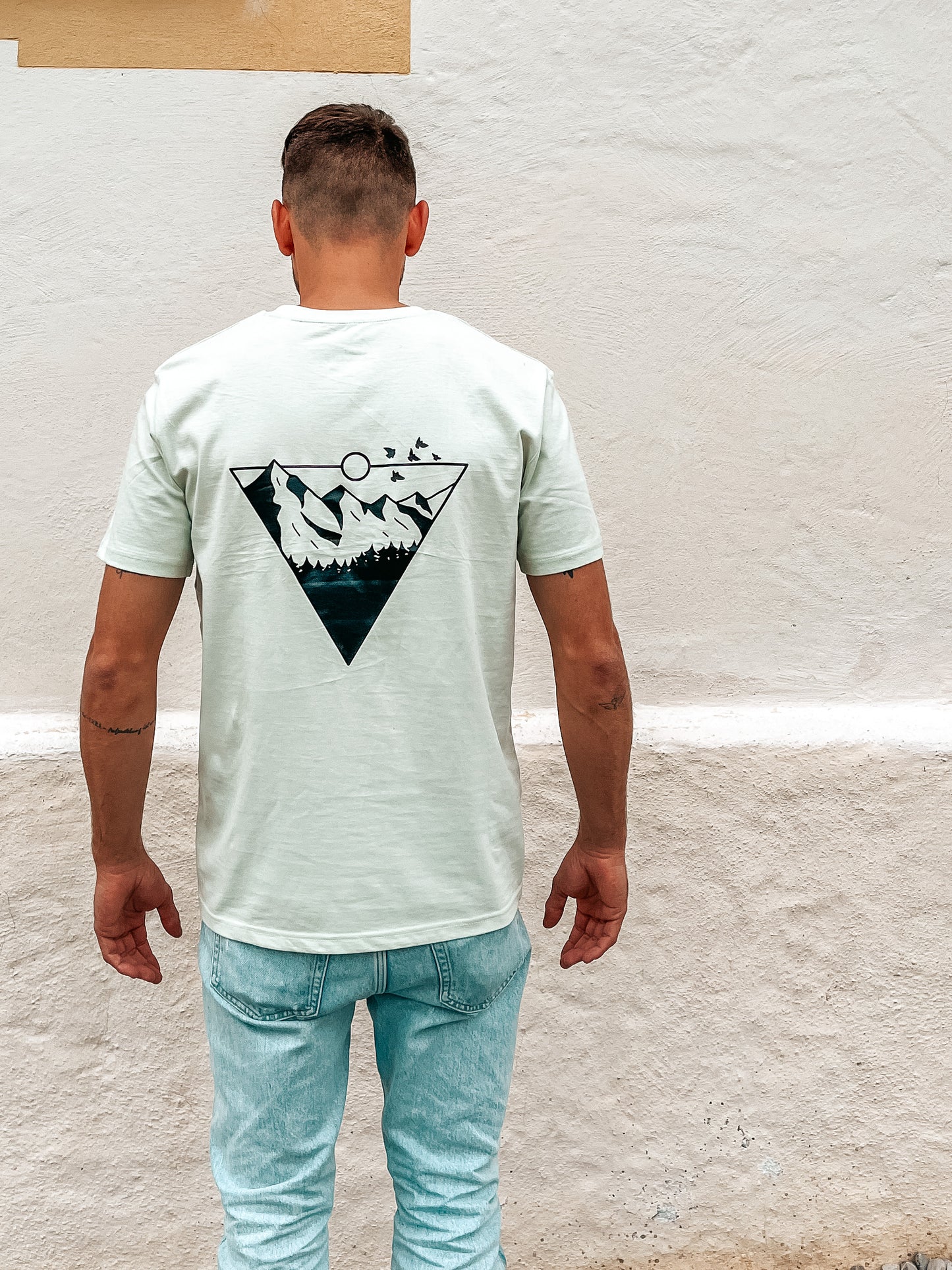 Unisex T-Shirt "Mountain Vibe"