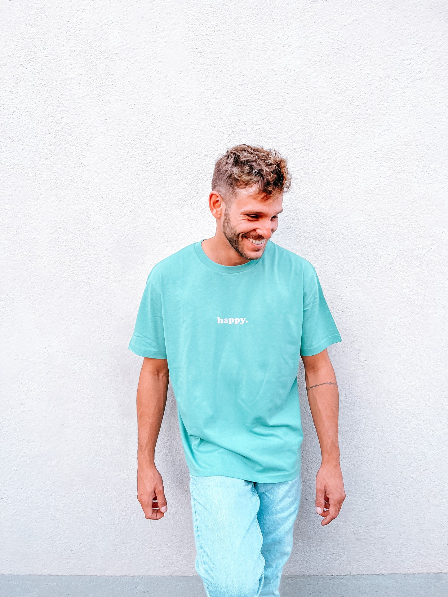 Unisex T-Shirt “Smiley” (Print ist Lila)