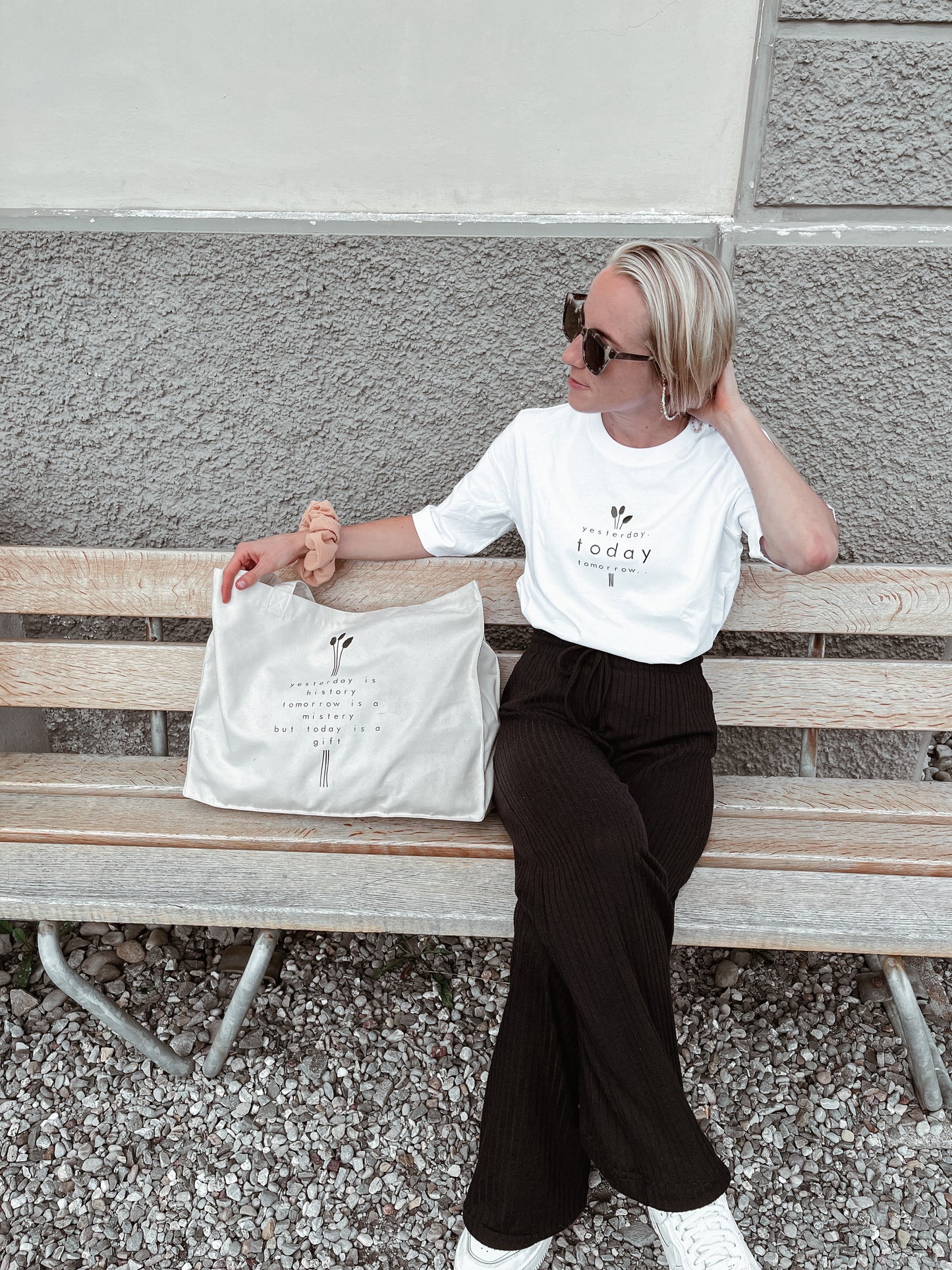 Damen T-Shirt “today“