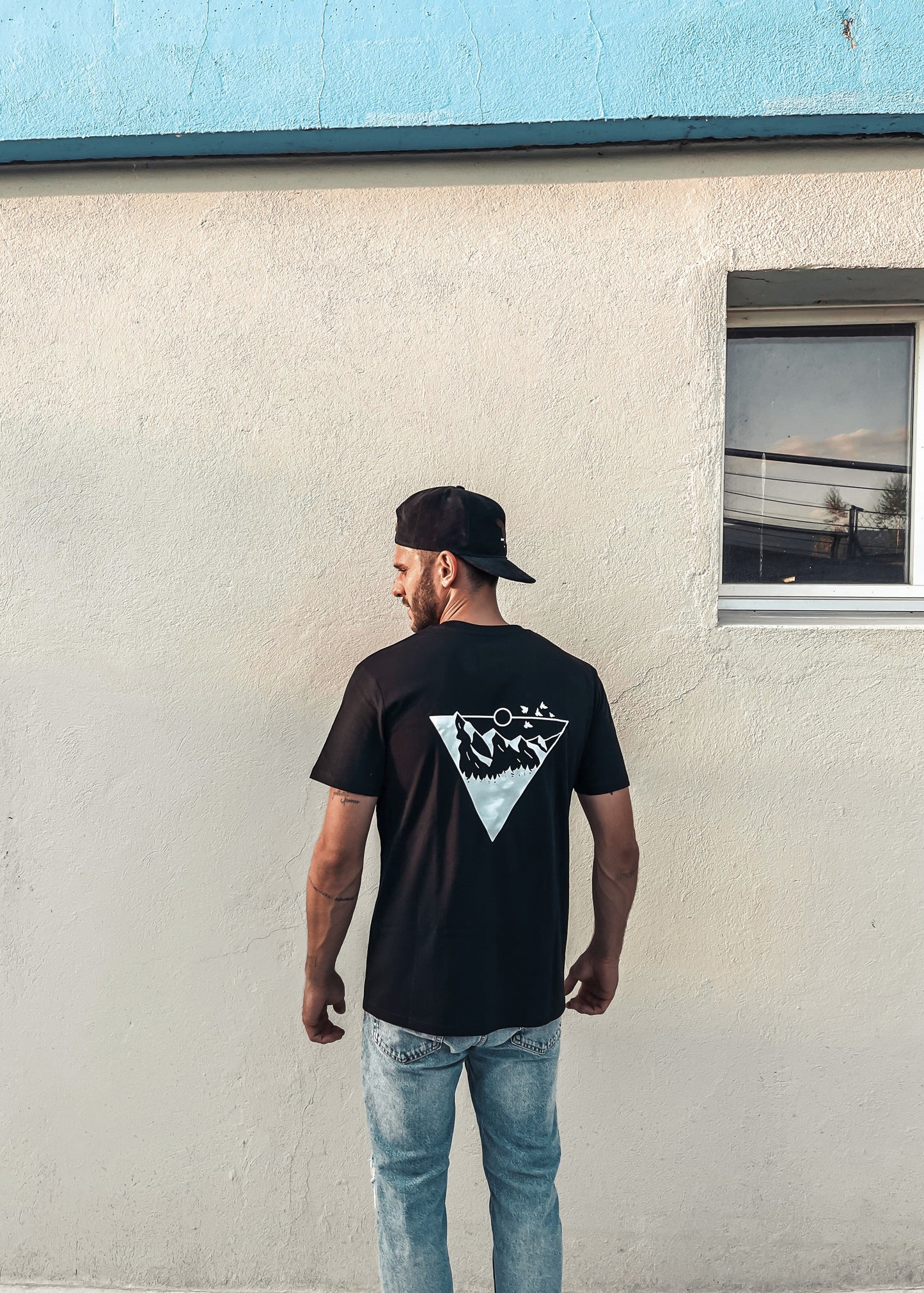 Unisex T-Shirt "Mountain Vibe"
