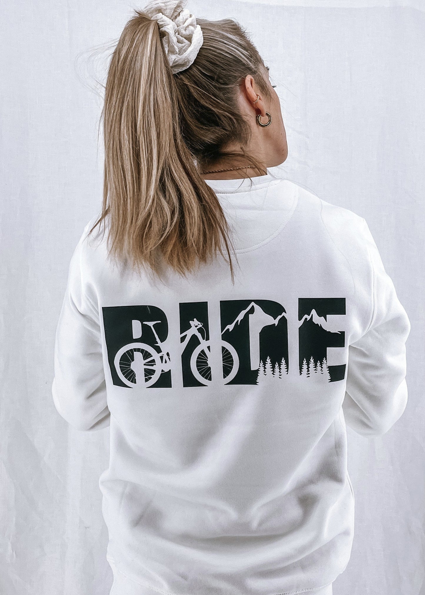 Unisex Pullover "RIDE" (schwarzer Print)