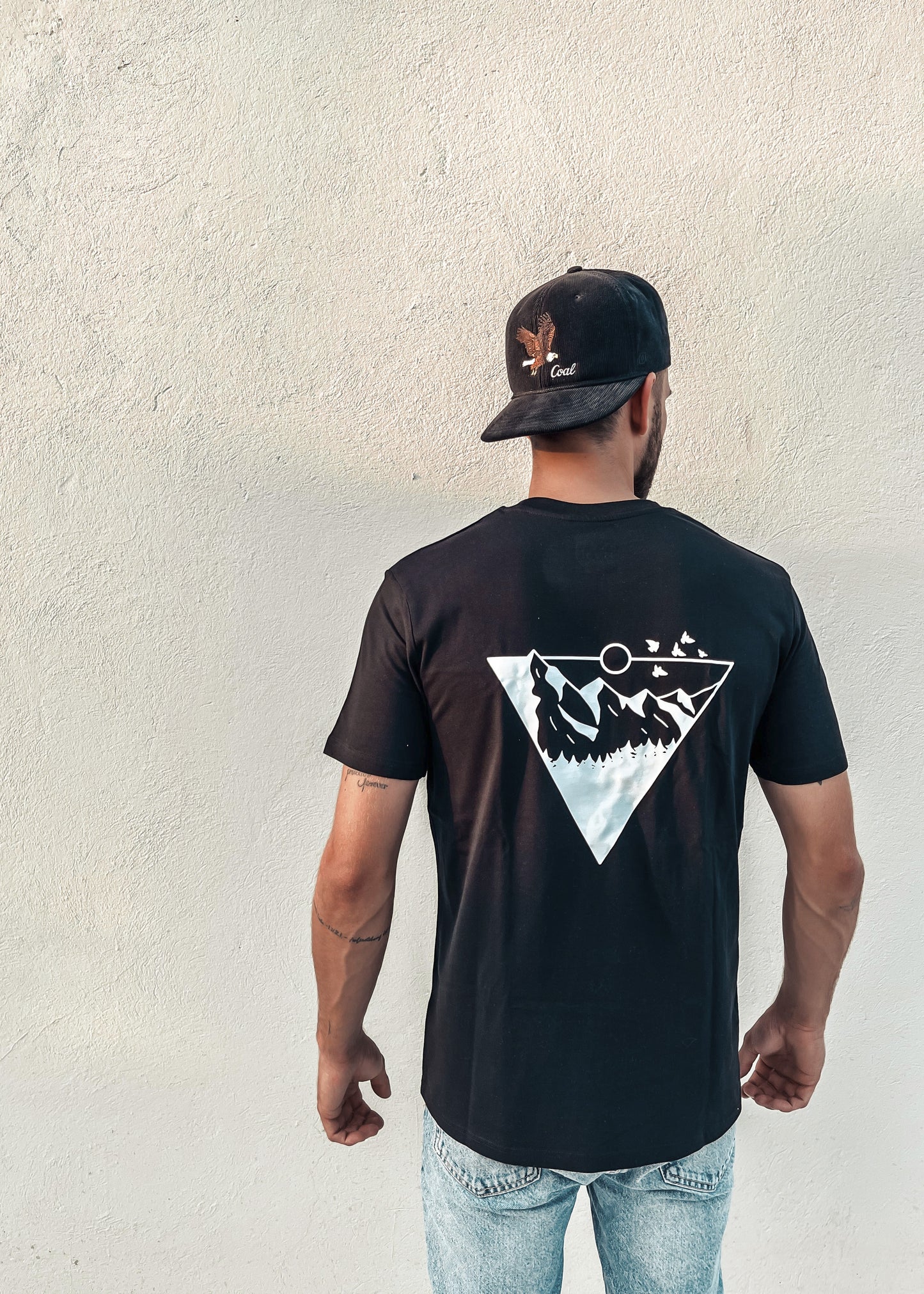 Unisex T-Shirt "Mountain Vibe"