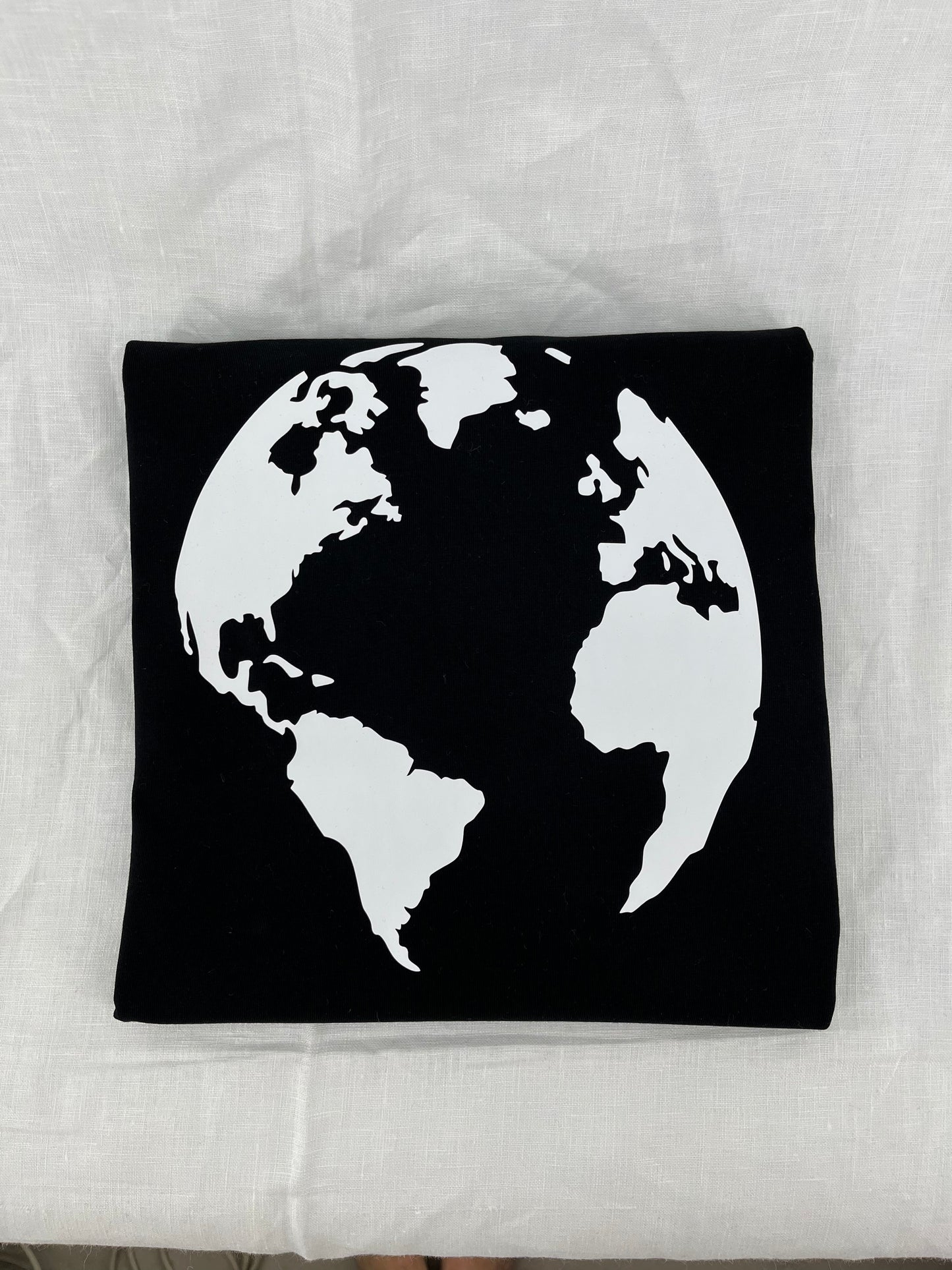 Unisex T-Shirt "World"
