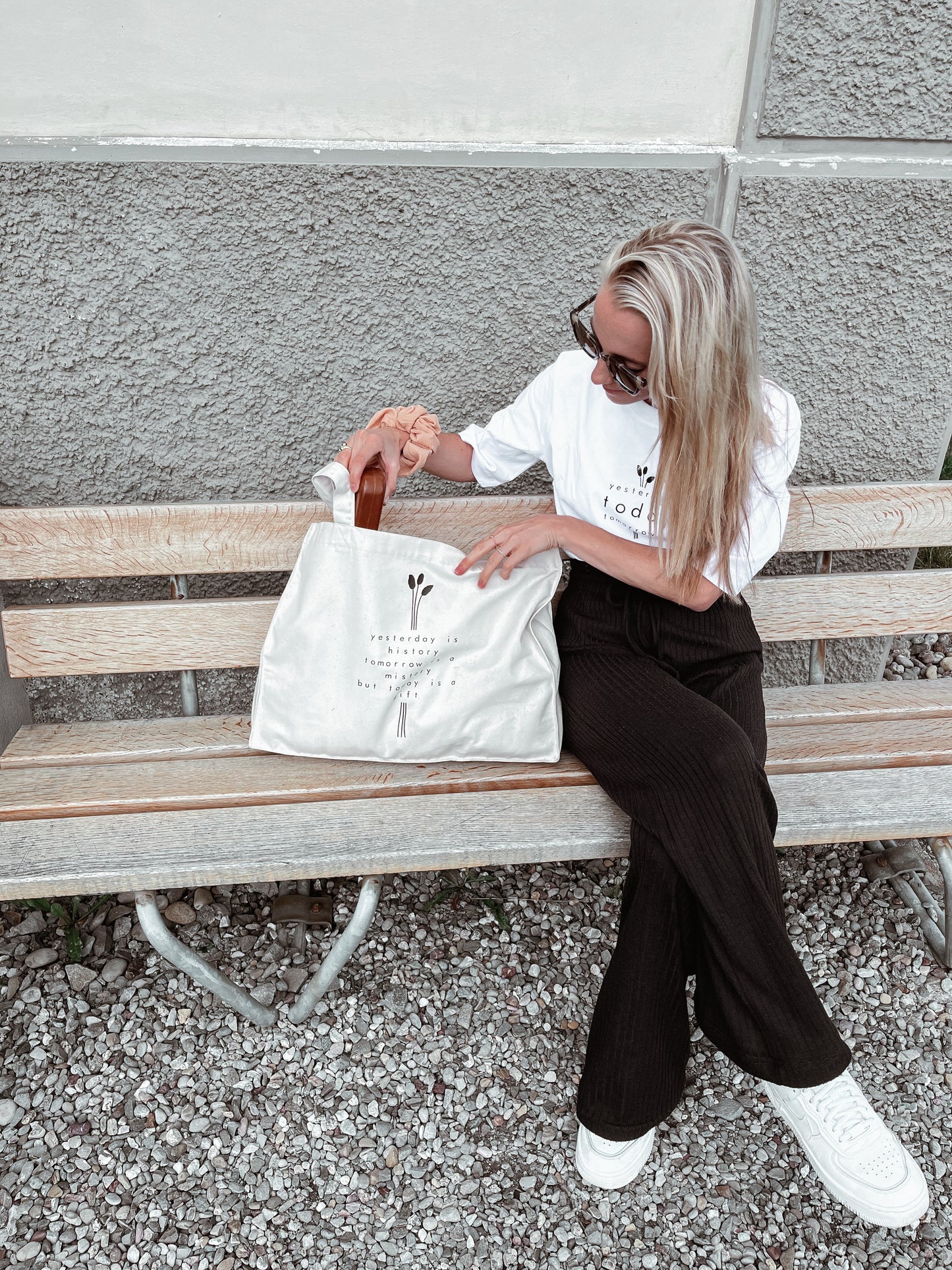 Stofftasche “today is a gift“